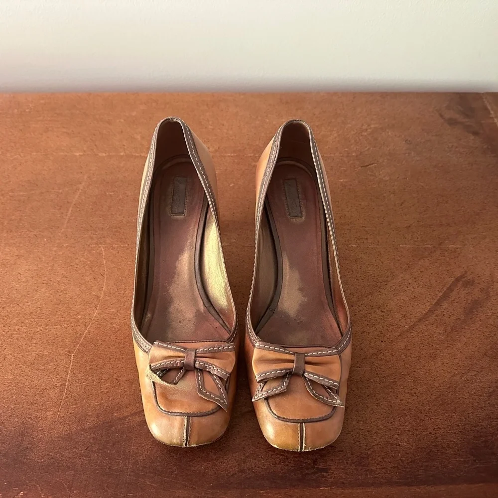Vintage Marshall Field’s Heels Size 10 Brown Bow Pumps